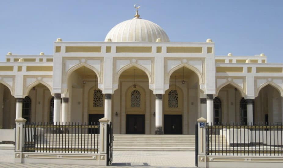Marron Emperador & Crema Marfil. Mosque Alain, UAE.